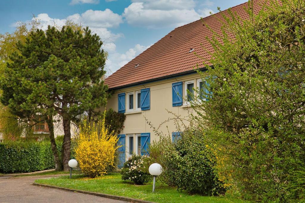 Sure Hotel By Best Western Plaisir Eksteriør billede