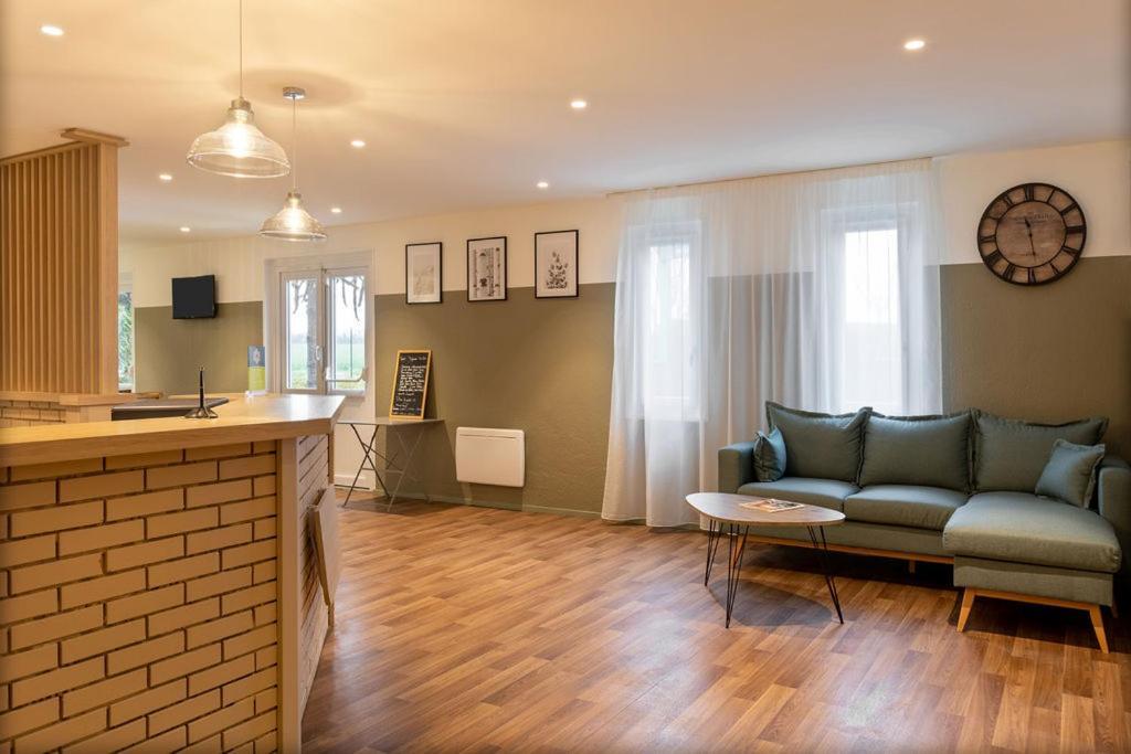Sure Hotel By Best Western Plaisir Eksteriør billede