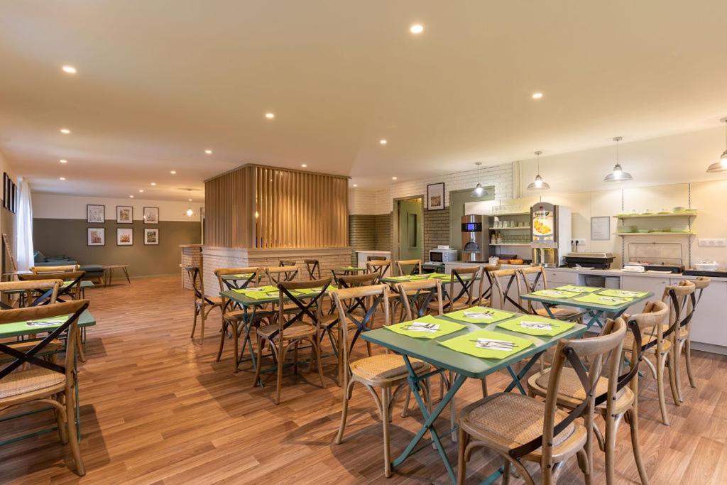 Sure Hotel By Best Western Plaisir Eksteriør billede