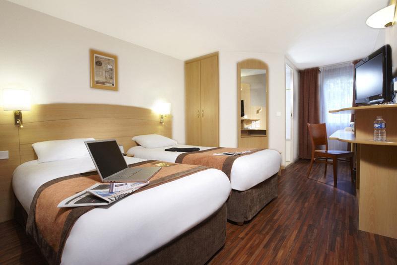 Sure Hotel By Best Western Plaisir Eksteriør billede